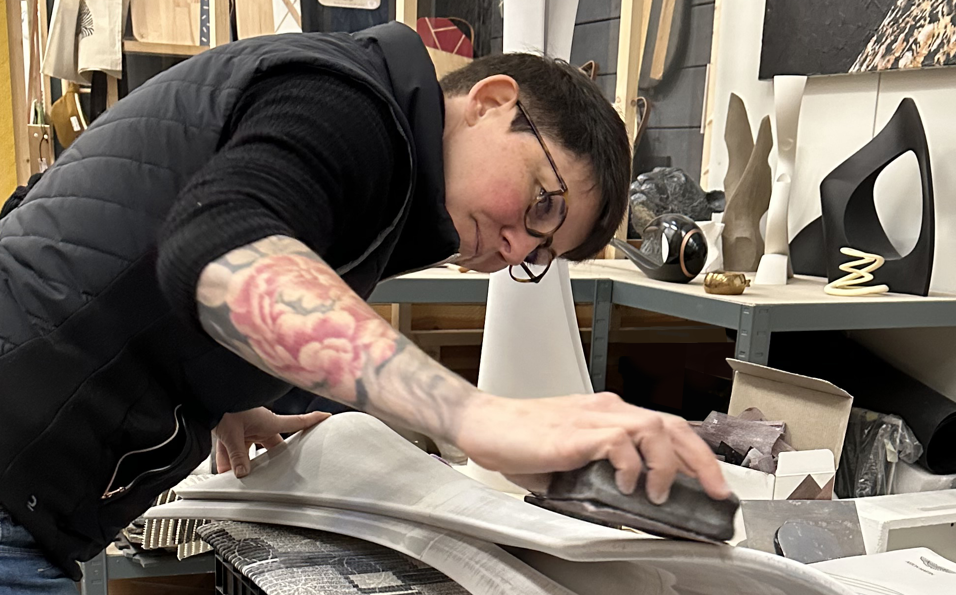 Marie Bois dans son atelier
